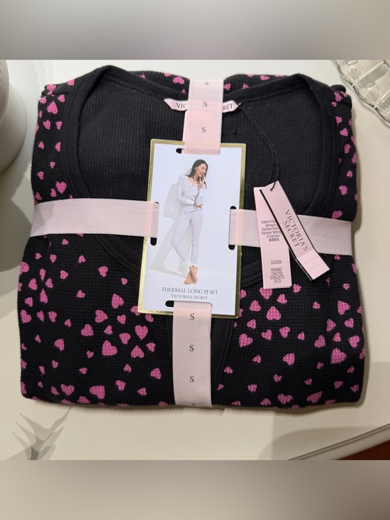 Victoria's Secret Other - Victoria's Secret Black Thermal Pajama Set with Pink Heart Print